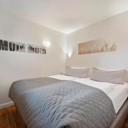 Apartment Käptn Christiansen 2.og 49 *